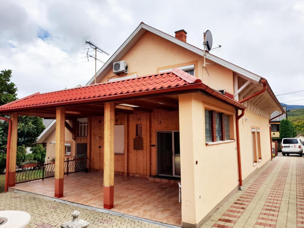 Matra Wellness Vendeghaz 호텔 Parádsasvár 외부 사진